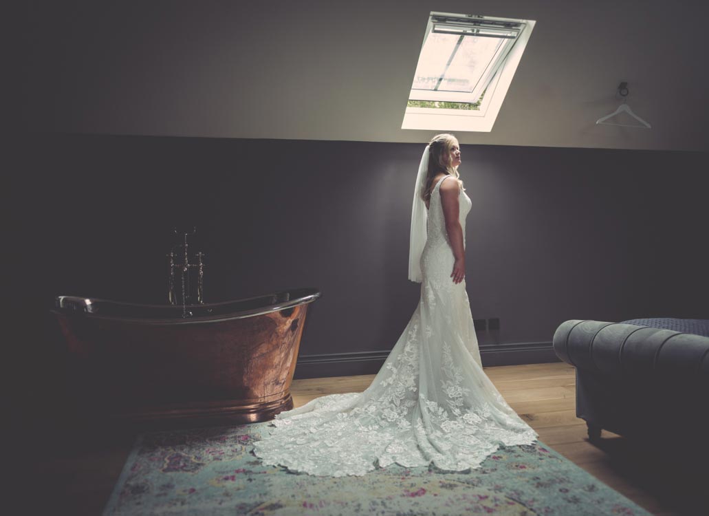 Water’s Edge at Ewen Wedding Photographer capturing Laura & George’s beautiful Cotswolds wedding, filled with laughter and special moments.